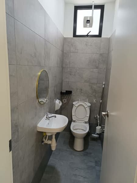 Shop for Rent in Taman Pelangi (Johor Bahru) - Fong Lik - Bathroom - PropertyGuru.com.my