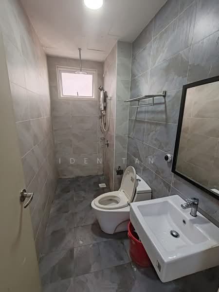 Service Residence for Rent at Pinnacle Tower - Iden Tan - Bathroom - PropertyGuru.com.my