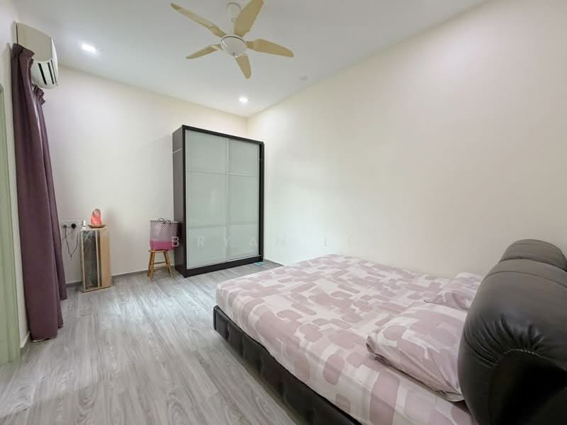 Cluster House for Sale in Nusa Duta (Iskandar Puteri (Nusajaya)) - Bryan Lee - Bedroom - PropertyGuru.com.my