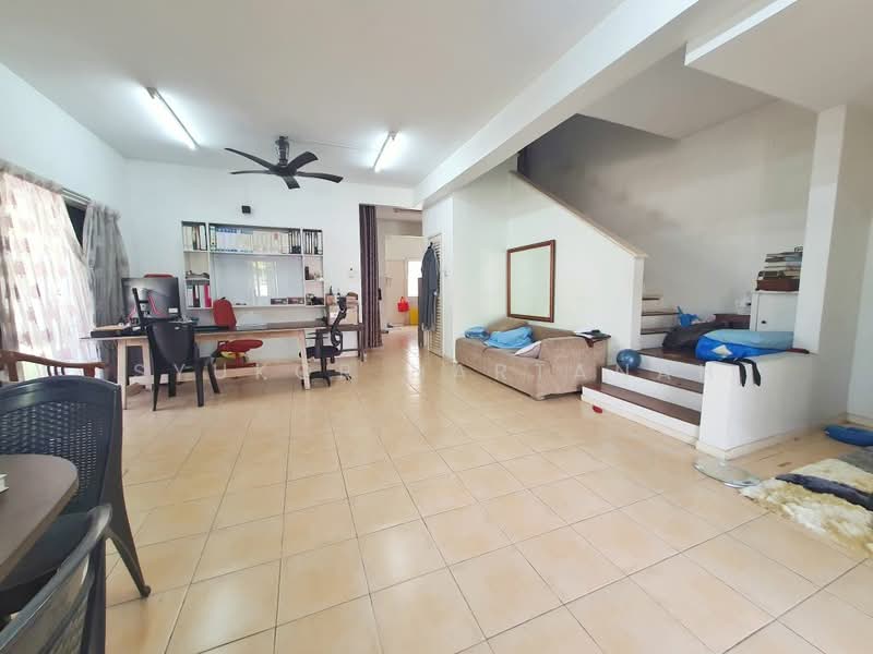 Double Storey Terrace Sunway Kayangan Jalan Ungu U9 Shah Alam untuk Untuk Dijual - RM 850,000, Mac 2026 - Living Room - PropertyGuru.com.my