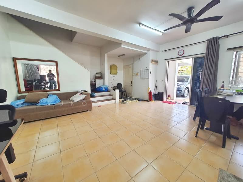 Double Storey Terrace Sunway Kayangan Jalan Ungu U9 Shah Alam untuk Untuk Dijual - RM 850,000, Mac 2026 - Living Room - PropertyGuru.com.my