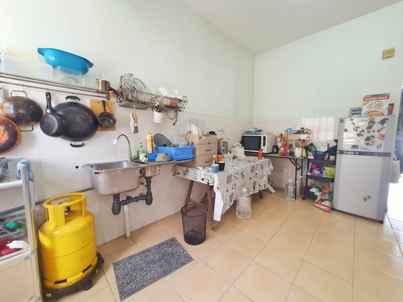 Double Storey Terrace Sunway Kayangan Jalan Ungu U9 Shah Alam untuk Untuk Dijual - RM 850,000, Mac 2026 - Kitchen - PropertyGuru.com.my
