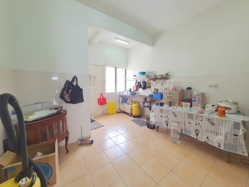 Double Storey Terrace Sunway Kayangan Jalan Ungu U9 Shah Alam untuk Untuk Dijual - RM 850,000, Mac 2026 - Kitchen - PropertyGuru.com.my