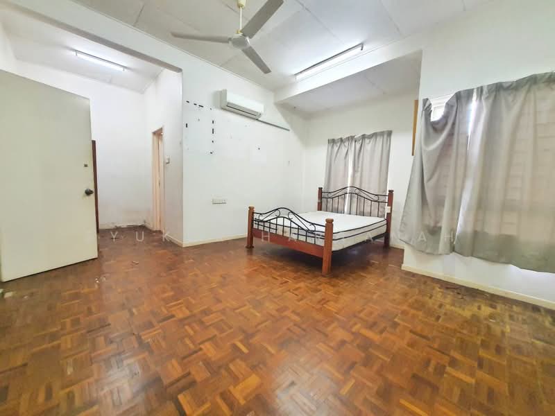 Double Storey Terrace Sunway Kayangan Jalan Ungu U9 Shah Alam untuk Untuk Dijual - RM 850,000, Mac 2026 - Bedroom - PropertyGuru.com.my