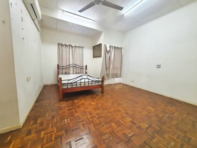 Double Storey Terrace Sunway Kayangan Jalan Ungu U9 Shah Alam untuk Untuk Dijual - RM 850,000, Mac 2026 - Bedroom - PropertyGuru.com.my