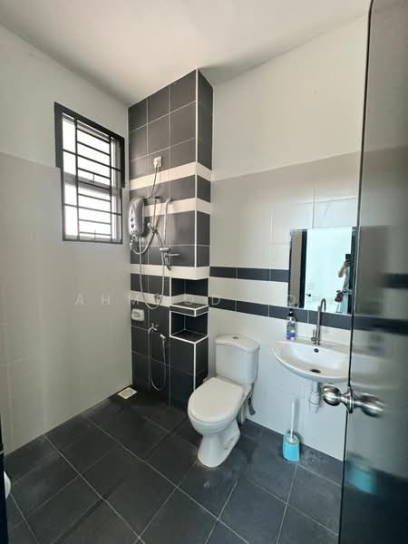2-storey Terraced House for Rent in Bukit Indah (Iskandar Puteri (Nusajaya)) - AhMood Goh - Bathroom - PropertyGuru.com.my