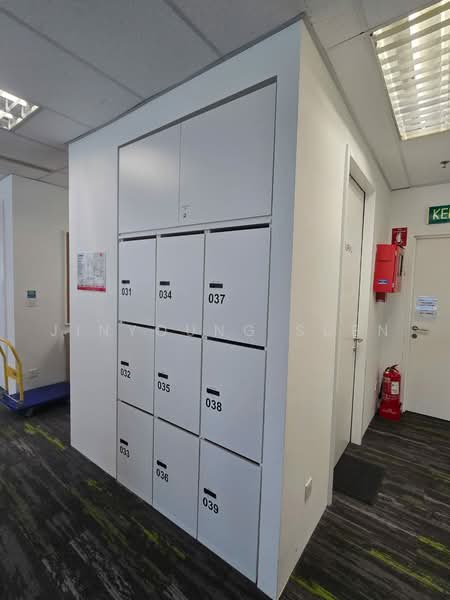 Office for Rent in Petaling Jaya (Selangor) - JinYoung Suen - Corridor - PropertyGuru.com.my
