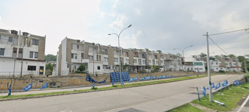 3-storey Terraced House for Sale in Batang Kali (Selangor) - Brett Phang - Exterior - PropertyGuru.com.my
