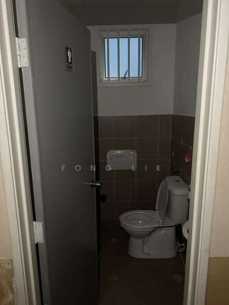 Shop for Rent in Taman Mount Austin (Tebrau) - Fong Lik - Bathroom - PropertyGuru.com.my