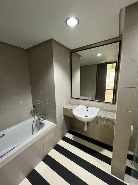 Condominium for Sale at Northpoint Residences - Anderson Lim - Bathroom - PropertyGuru.com.my