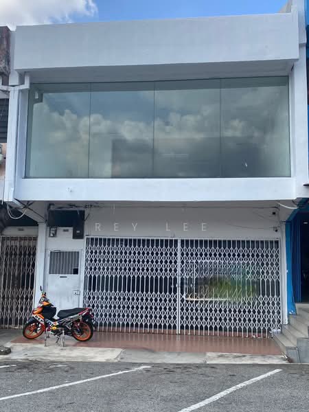 Shop for Rent in Taman Johor Jaya (Johor Bahru) - Rey Lee - Exterior - PropertyGuru.com.my