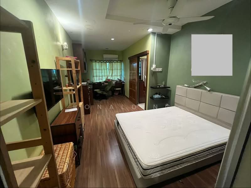Single Storey Terrace Tanjung Tokong Tanjung Bungah untuk Untuk Dijual - RM 835,000, Mac 2026 - Bedroom - PropertyGuru.com.my