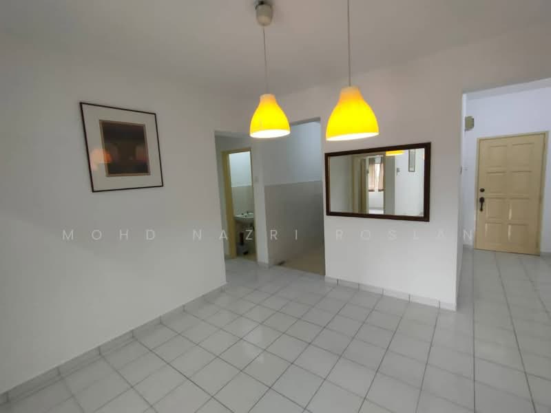 Apartment for Sale at Sri Dahlia - Mohd Nazri Roslan - Interior - PropertyGuru.com.my