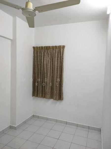 Apartment for Sale at Sri Dahlia - Mohd Nazri Roslan - Interior - PropertyGuru.com.my