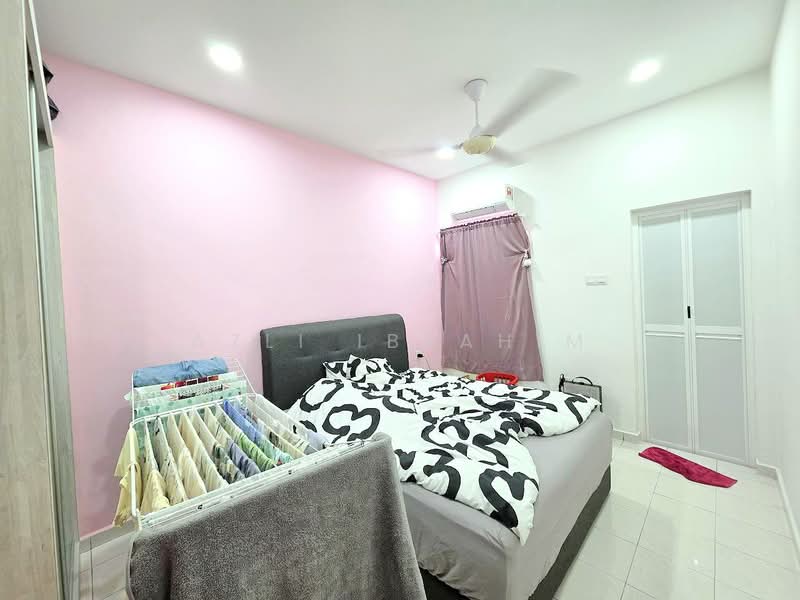 Seksyen 23 Shah Alam untuk Untuk Dijual - RM 675,000, Mac 2026 - Bedroom - PropertyGuru.com.my
