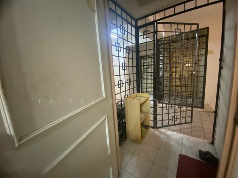 Bayu Tasik 1 untuk Untuk Dijual - RM 330,000, Feb 2026 - Entrance - PropertyGuru.com.my