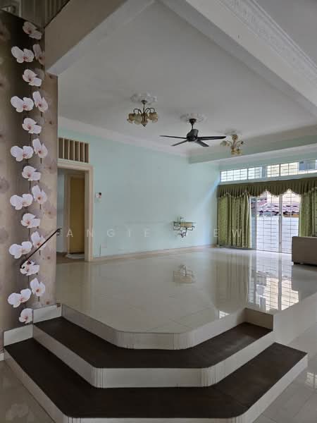 Semi-Detached House for Rent in Petaling Jaya (Selangor) - Angie Siew - Living Room - PropertyGuru.com.my