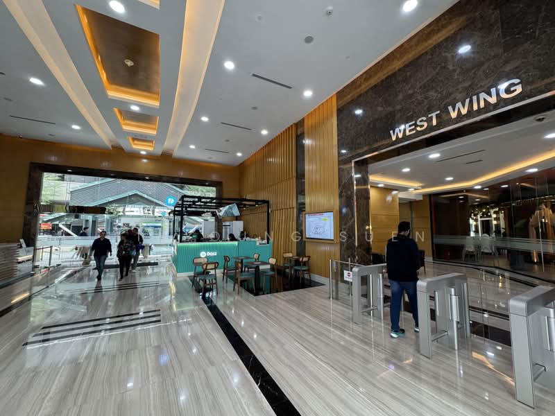 Shop / Office for Rent in SS16 (Subang Jaya) - JinYoung Suen - Entrance - PropertyGuru.com.my