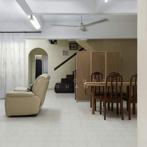 Rumah Teres 2 Tingkat untuk Dijual di Seremban (Negeri Sembilan) - Kho Chng Guan - Living Room - PropertyGuru.com.my