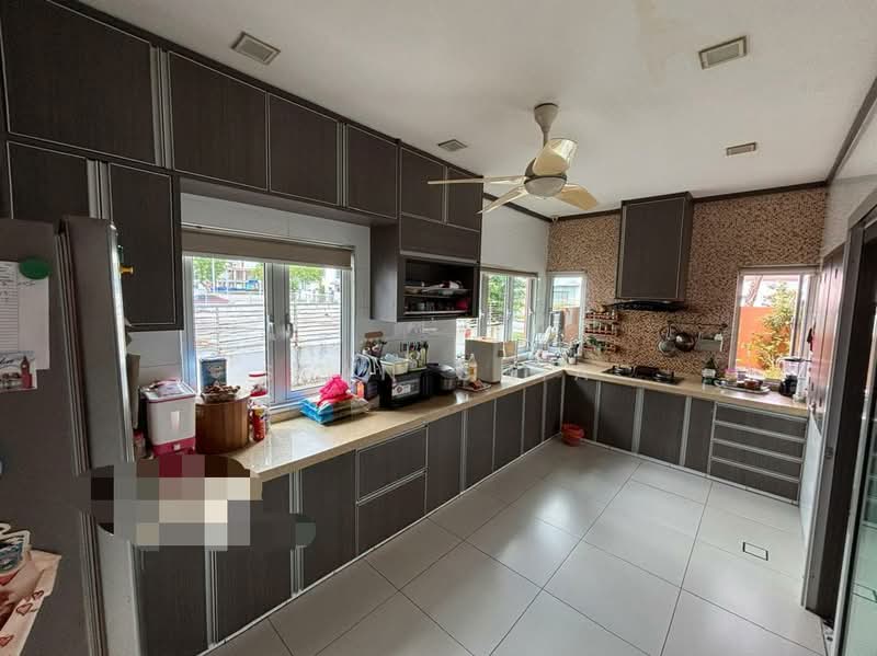 2-storey Terraced House for Sale in Ambang Botanic (Klang) - Sean Chia - Kitchen - PropertyGuru.com.my