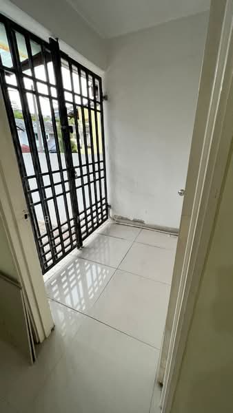 2-storey Terraced House for Rent in Kajang (Selangor) - Benny Lee - Entrance - PropertyGuru.com.my
