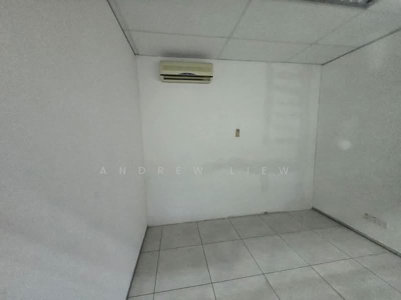 2 adjoining shoplot Jelutong untuk Untuk Dijual - RM 2,900,000, Mac 2026 - Interior - PropertyGuru.com.my