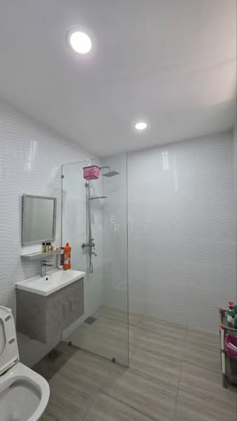 Full Renovated Double Storey Jalan Birai Bukit Jelutong untuk Untuk Dijual - RM 950,000, Mac 2026 - Bathroom - PropertyGuru.com.my