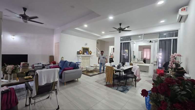 Full Renovated Double Storey Jalan Birai Bukit Jelutong untuk Untuk Dijual - RM 950,000, Mac 2026 - Living Room - PropertyGuru.com.my