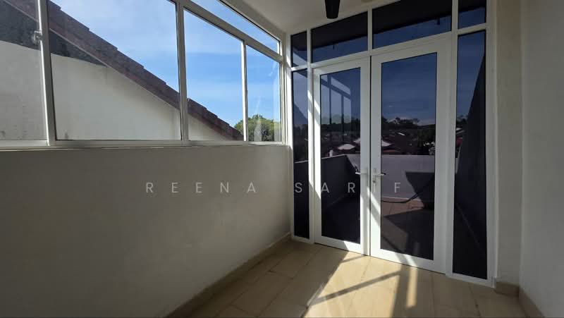 Full Renovated Double Storey Jalan Birai Bukit Jelutong untuk Untuk Dijual - RM 950,000, Mac 2026 - Balcony - PropertyGuru.com.my