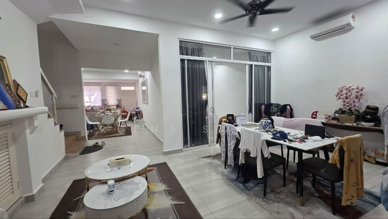 Full Renovated Double Storey Jalan Birai Bukit Jelutong untuk Untuk Dijual - RM 950,000, Mac 2026 - Living Room - PropertyGuru.com.my