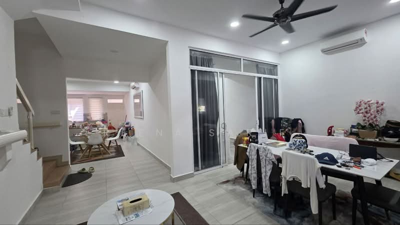 Full Renovated Double Storey Jalan Birai Bukit Jelutong untuk Untuk Dijual - RM 950,000, Mac 2026 - Living Room - PropertyGuru.com.my