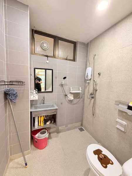 Service Residence for Rent at Palazio - Daniel Tey - Bathroom - PropertyGuru.com.my