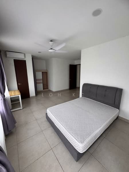 Service Residence for Sale at Laguna Residences - Loh KC - Bedroom - PropertyGuru.com.my