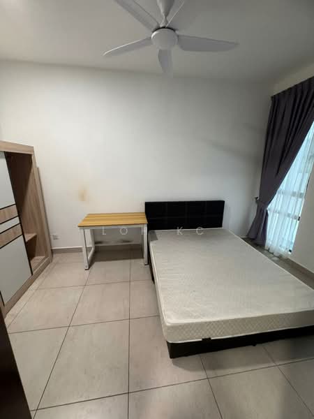 Service Residence for Sale at Laguna Residences - Loh KC - Bedroom - PropertyGuru.com.my