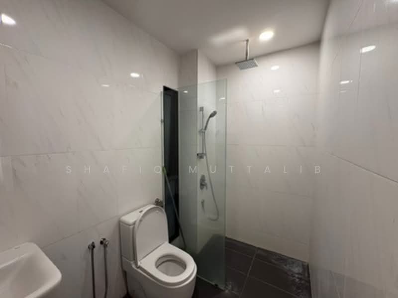 Reizz Residence untuk Untuk Disewa - RM 2,600 /bulan, Feb 2026 - Bathroom - PropertyGuru.com.my