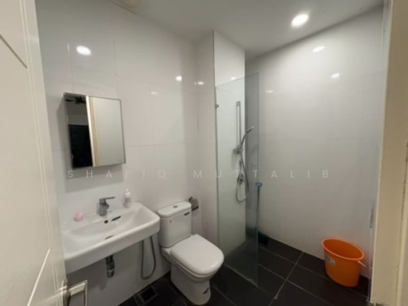 Reizz Residence untuk Untuk Disewa - RM 2,600 /bulan, Feb 2026 - Bathroom - PropertyGuru.com.my