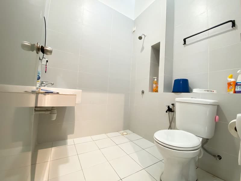 2-storey Terraced House for Sale in Eco Grandeur (Puncak Alam) - Tengku Zairi - Bathroom - PropertyGuru.com.my