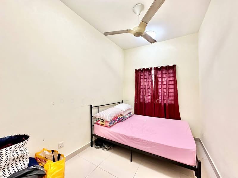 Apartment for Sale at Putra Suria Residence - Deeya Yusof - Bedroom - PropertyGuru.com.my