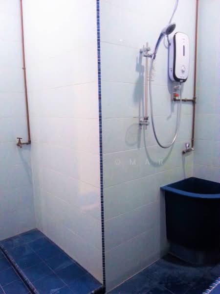 Taman Ipoh Selatan untuk Untuk Disewa - RM 1,600 /bulan, Feb 2026 - Bathroom - PropertyGuru.com.my