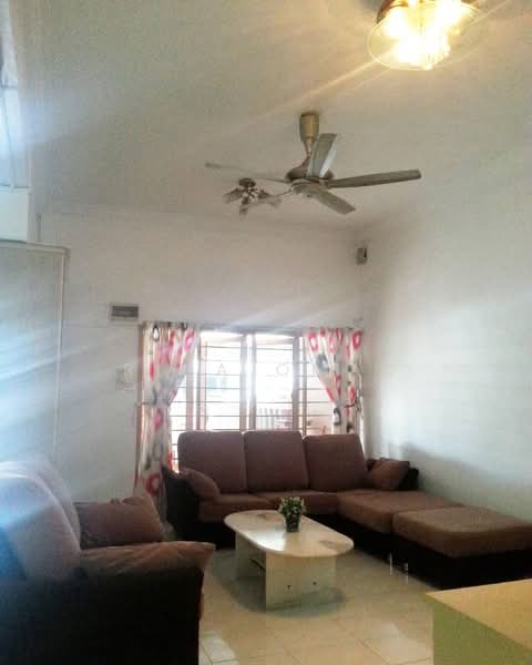 Taman Ipoh Selatan untuk Untuk Disewa - RM 1,600 /bulan, Feb 2026 - Living Room - PropertyGuru.com.my