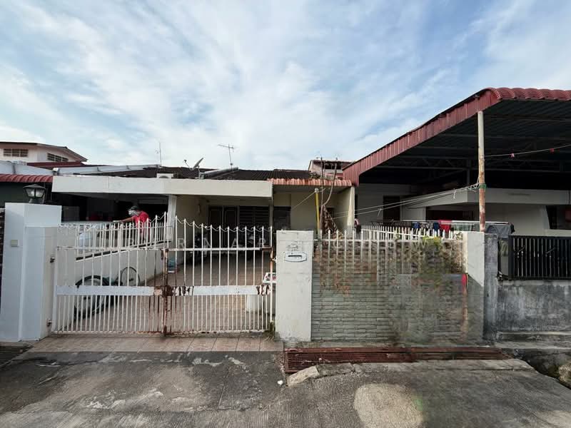 1-storey Terraced House for Sale in Batu Maung (Penang) - Bernard Chew - Exterior - PropertyGuru.com.my