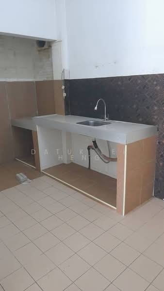 Flat for Rent at Panorama Lapangan Perdana - Datuk Lee Heng - Kitchen - PropertyGuru.com.my
