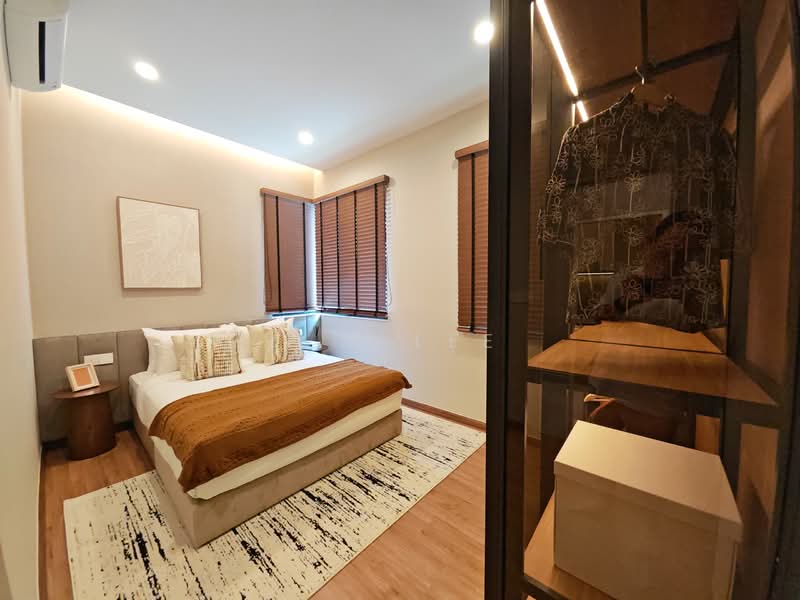 Condominium for Sale at Bayu Timur Residences - T.H Lee - Bedroom - PropertyGuru.com.my