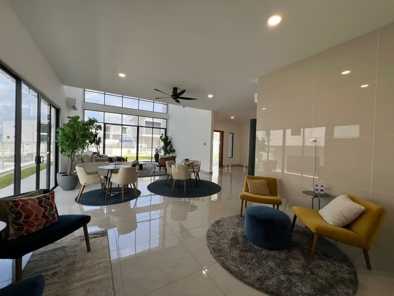 Bungalow for Sale in Bukit Jelutong (Shah Alam) - Sean Chia - Living Room - PropertyGuru.com.my