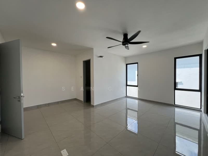 Bungalow for Sale in Bukit Jelutong (Shah Alam) - Sean Chia - Living Room - PropertyGuru.com.my