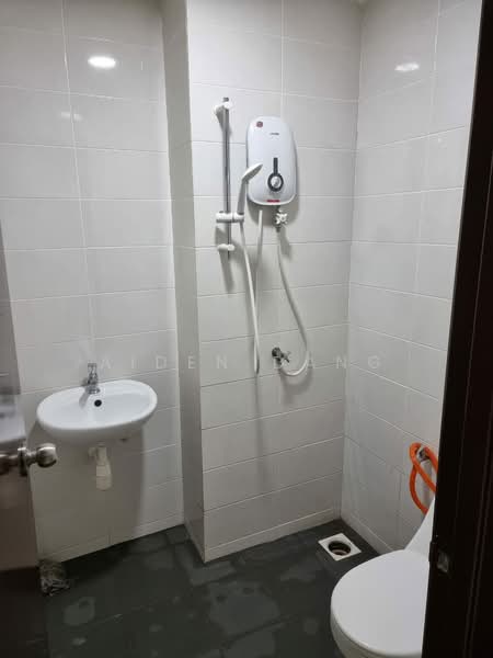 Service Residence for Rent at Service Residence @ Landmark Residence 2 - Aiden Dang - Bathroom - PropertyGuru.com.my