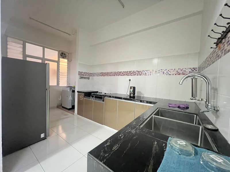 Spectrum Residence (Alam Permai) untuk Untuk Disewa - RM 1,700 /bulan, Feb 2026 - PropertyGuru.com.my