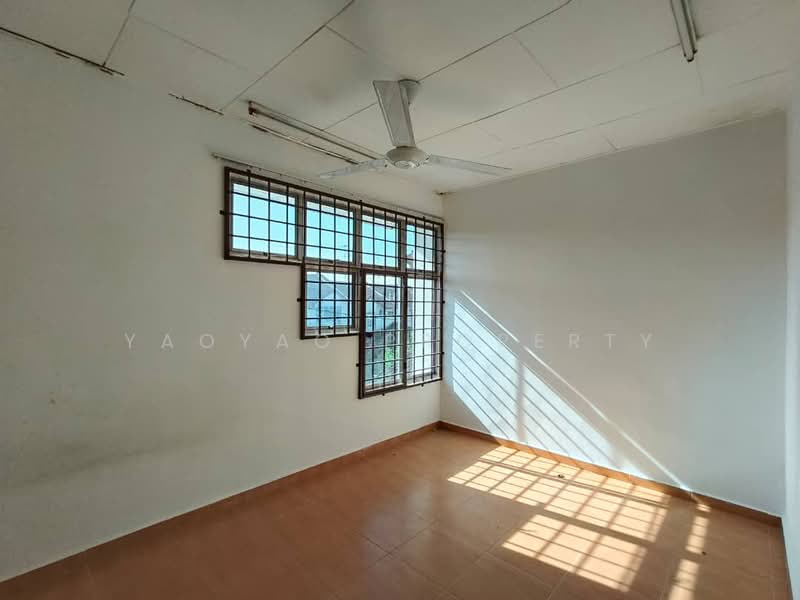 2-storey Terraced House for Sale in Saleng (Senai) - Yaoyao Property - Interior - PropertyGuru.com.my