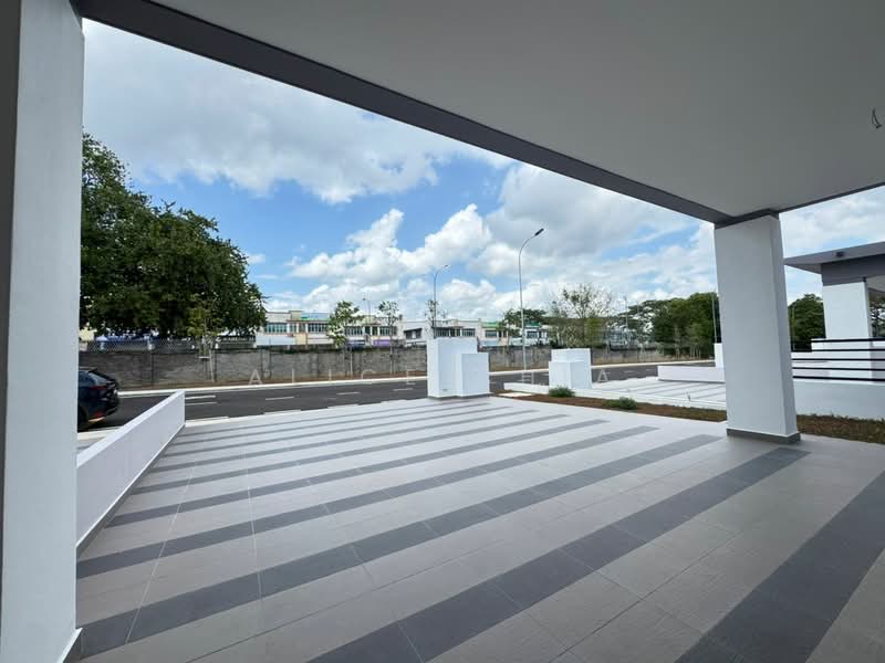 Cluster House for Rent in Bandar Indahpura (Kulai) - Alice Chia - Exterior - PropertyGuru.com.my