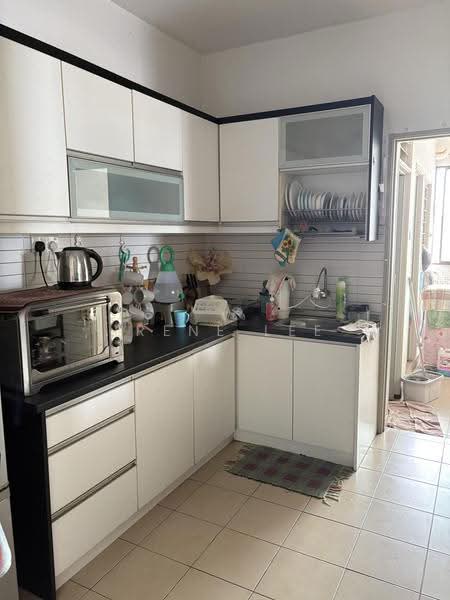 Condominium for Sale at Laman Tasik - Irene Lee - Kitchen - PropertyGuru.com.my